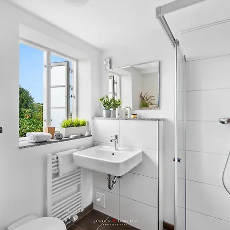 Appartement Dornroeschen 2 *