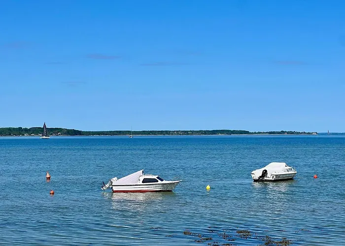 Dornroeschen 2 Steinberg (Schleswig-Holstein)